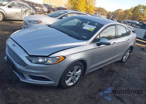 2018 Ford Fusion Hybrid Se z USA, uszkodzony, nr VIN 3FA6P0LU1JR132437